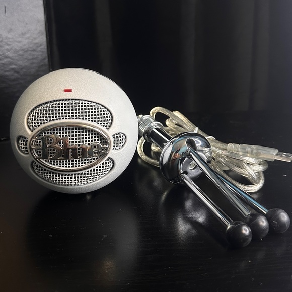 BLUE Studio Quality USB Microphone Snowball - Picture 9 of 13